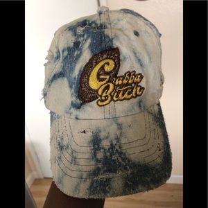 “Grabba B*tch” hat